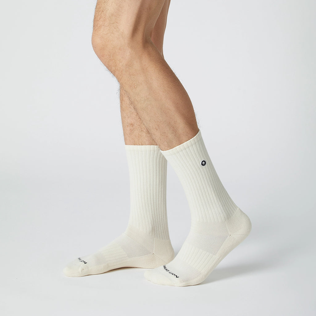 Athletic Essentials Lion - Beige
